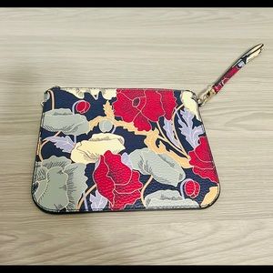 Steve Madden Floral Wristlet, EUC